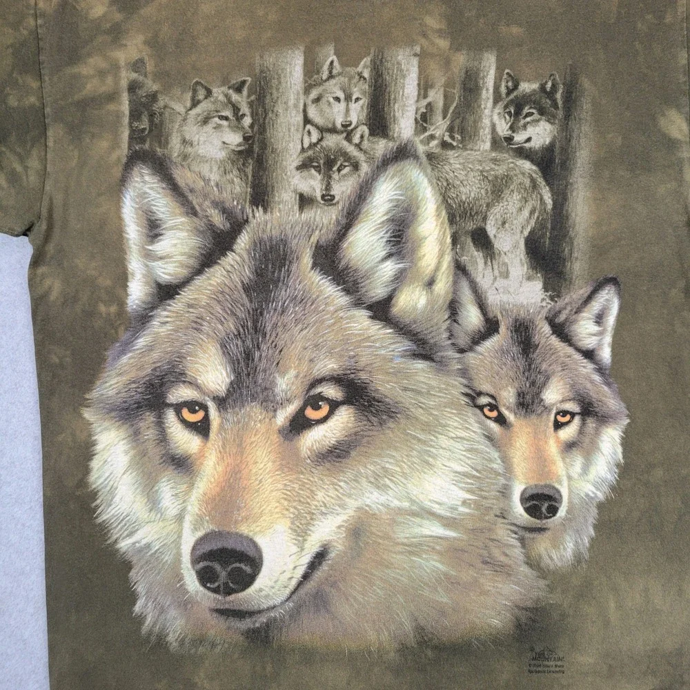 The Mountain Wolf Pack Graphic T-Shirt Mens Large Green Tie Dye Vintage 2004